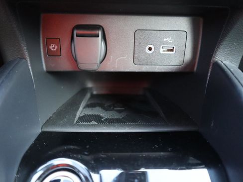 Certified 2024 Nissan Versa SV w/ Trunk Package image 28