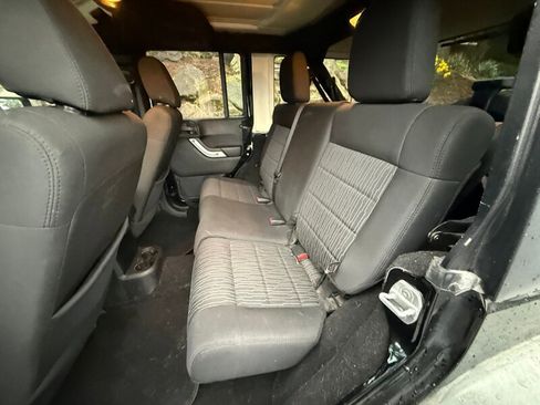Used 2011 Jeep Wrangler Unlimited Rubicon w/ Dual Top Group AWD/4WD image 14