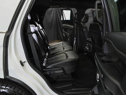 Used 2021 Ford Expedition Limited AWD/4WD image 19