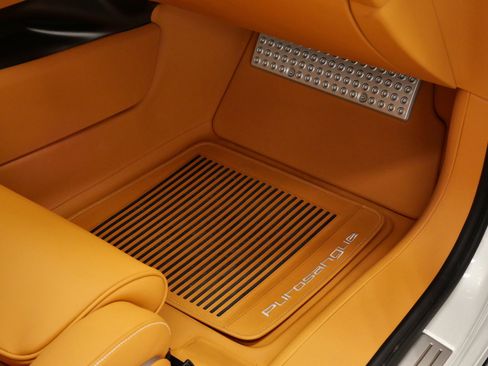 Used 2025 Ferrari Purosangue AWD/4WD image 36