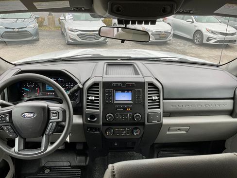 Used 2020 Ford F350 XL w/ Power Equipment Group RWD image 27