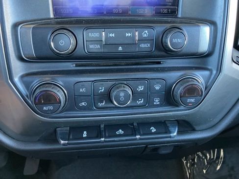 Used 2018 Chevrolet Silverado 1500 LT w/ All Star Edition AWD/4WD image 28