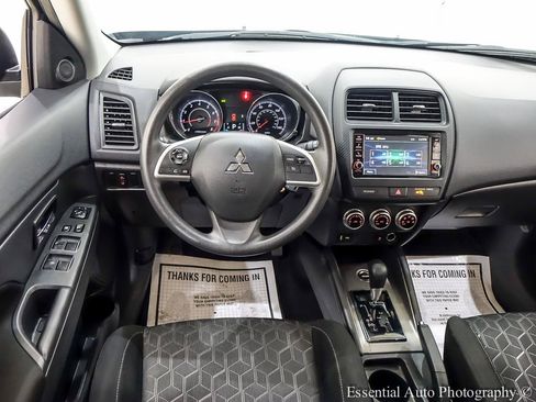 Used 2024 Mitsubishi Outlander Sport ES AWD/4WD image 17