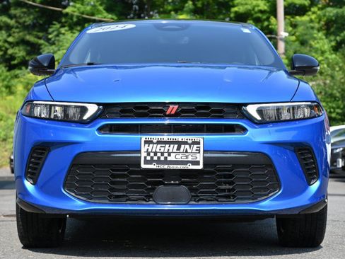Used 2024 Dodge Hornet R/T Plus w/ R/T Blacktop Package AWD/4WD image 9
