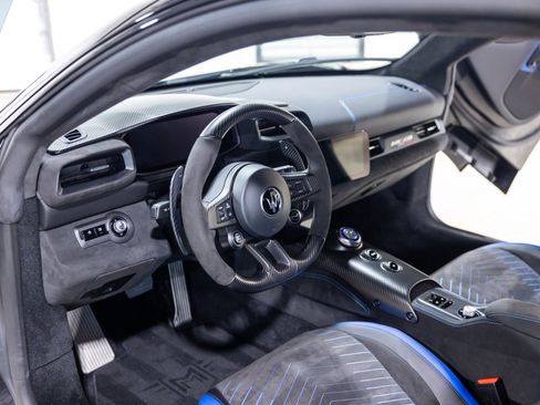 Used 2022 Maserati MC20 Coupe image 39