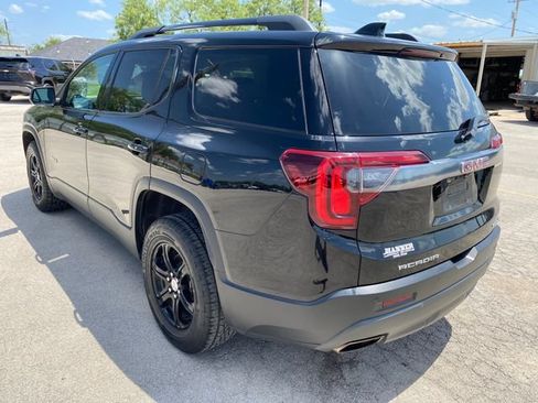 Used 2023 GMC Acadia AT4 w/ Preferred Package AWD/4WD image 4