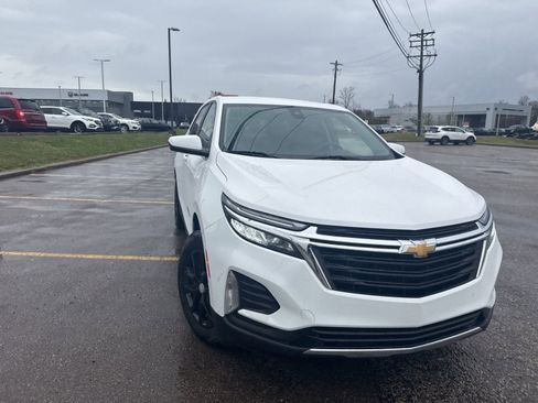 Used 2022 Chevrolet Equinox LT image 17