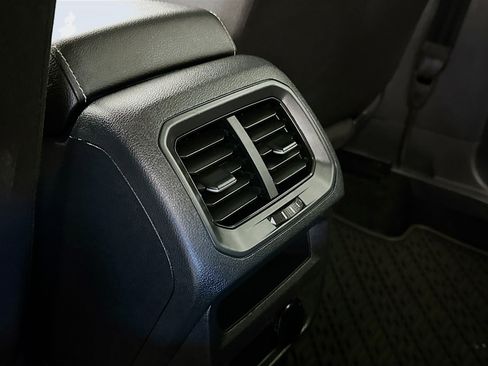 Used 2024 Volkswagen Tiguan S image 25