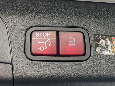 Used 2026 Mercedes-Benz GLS 450 4MATIC image 47
