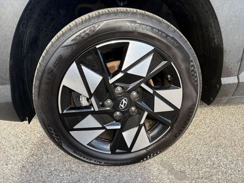 Used 2025 Hyundai Kona SEL image 30