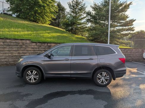 Used 2017 Honda Pilot EX-L image 6