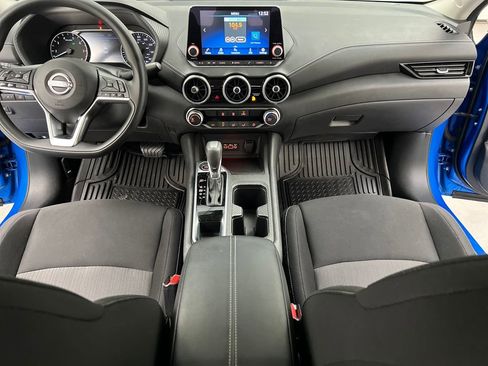 Used 2025 Nissan Sentra SV image 33