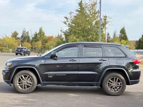 Used 2016 Jeep Grand Cherokee Laredo 75th Anniversary AWD/4WD image 2
