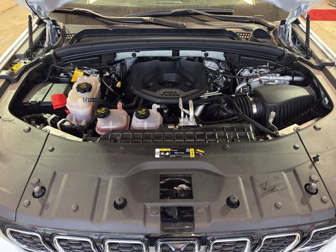 Used 2023 Jeep Grand Cherokee 4WD 4xe w/ Luxury Tech Group II image 32