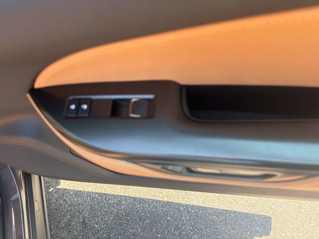 Used 2025 Lexus NX 350 AWD w/ Accessory Package (2T) image 32