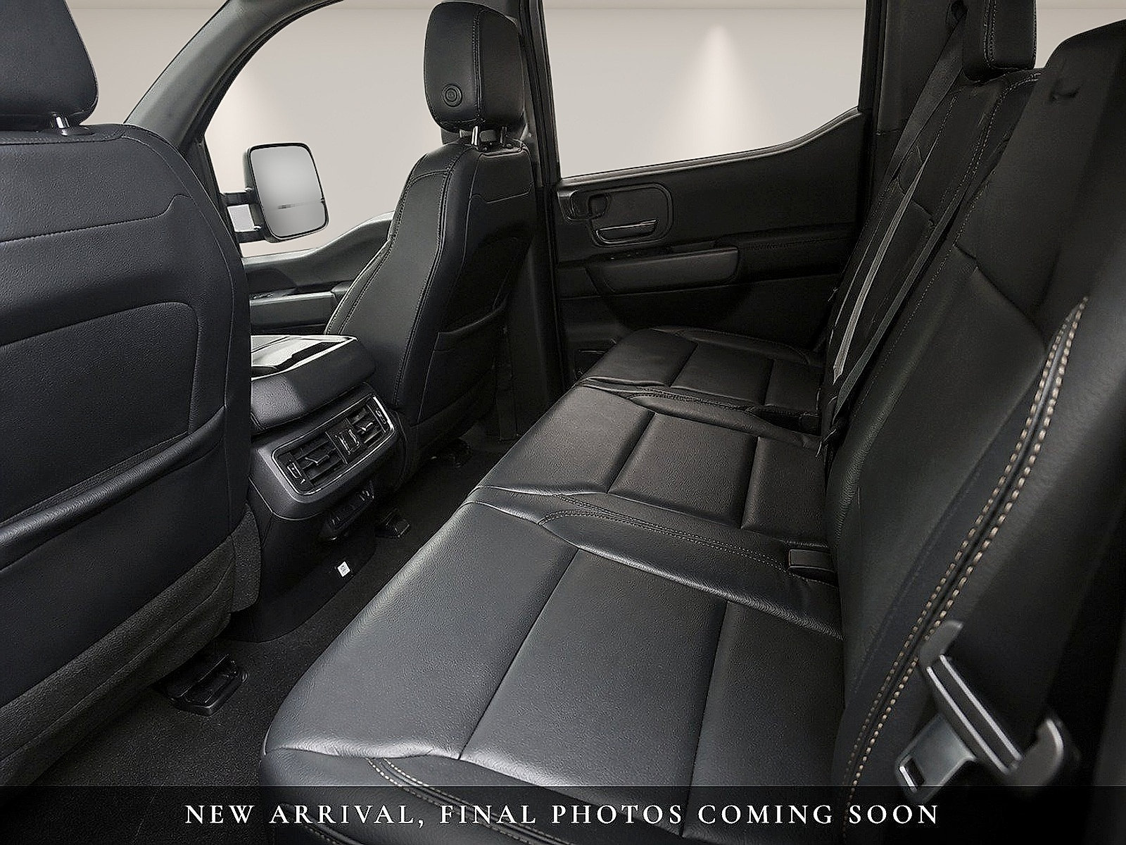 Used 2024 Ford F250 Lariat w/ Lariat Ultimate Package AWD/4WD image 9