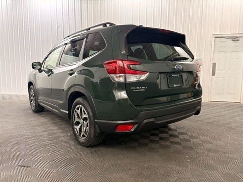 Used 2023 Subaru Forester Premium AWD/4WD image 3