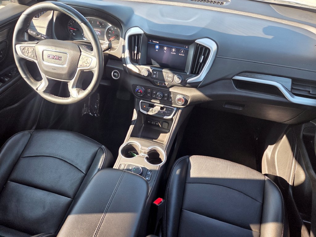 Used 2024 GMC Terrain SLT AWD/4WD image 24