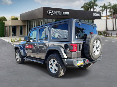 Used 2021 Jeep Wrangler Unlimited Sport image 5