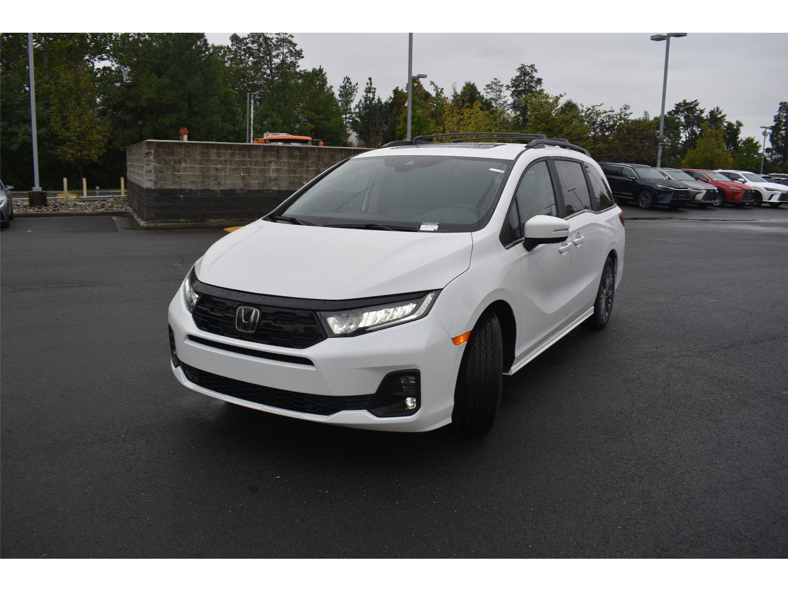 New 2027 Honda Odyssey Touring image 3
