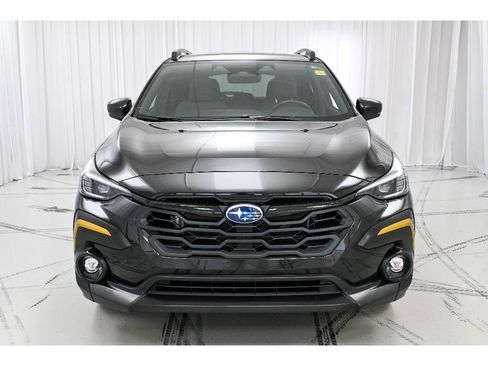 Used 2025 Subaru Crosstrek 2.5i Sport w/ Crosstrek Mirror Package image 3