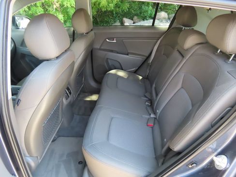Used 2016 Kia Sportage LX AWD/4WD image 29