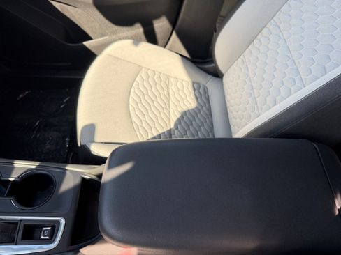 Used 2020 Chevrolet Equinox LS w/ LS Convenience Package FWD image 14