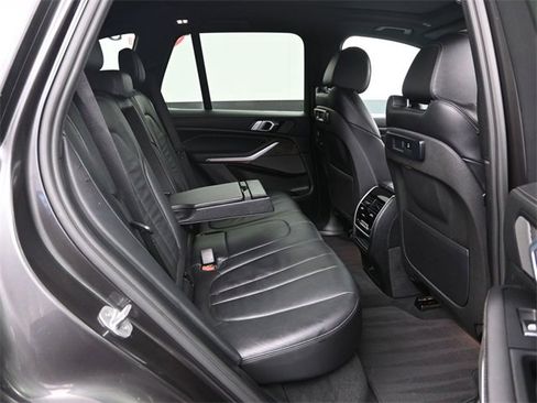 Used 2020 BMW X5 sDrive40i w/ Premium Package image 11