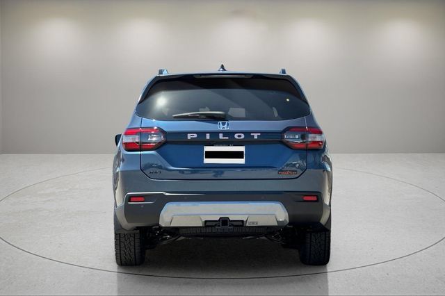 New 2026 Honda Pilot TrailSport image 4