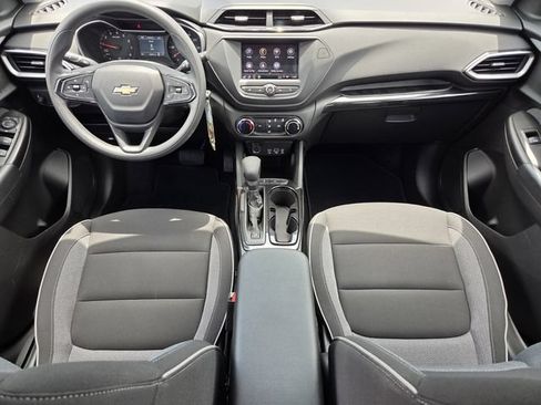 Certified 2023 Chevrolet TrailBlazer LS FWD image 11
