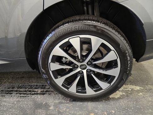 New 2026 Audi Q3 quattro 2.0T AWD/4WD image 11