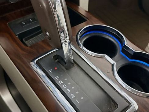 Used 2010 Ford F150 Lariat image 18