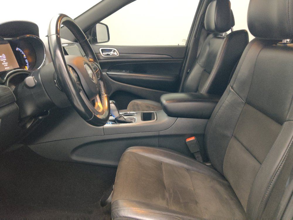 Used 2020 Jeep Grand Cherokee Altitude AWD/4WD image 17