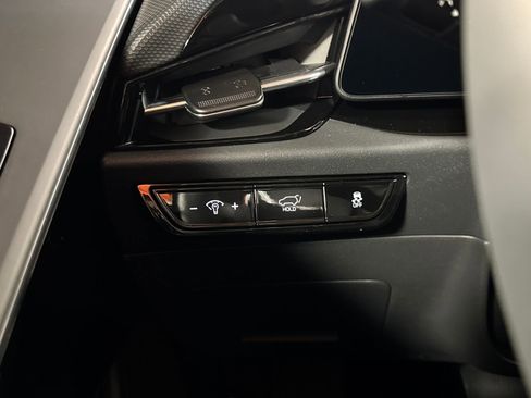 New 2026 Kia Niro Wind w/ Wind Preserve Package FWD image 19