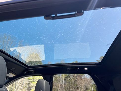 New 2025 Land Rover Discovery Sport Dynamic SE AWD/4WD image 28