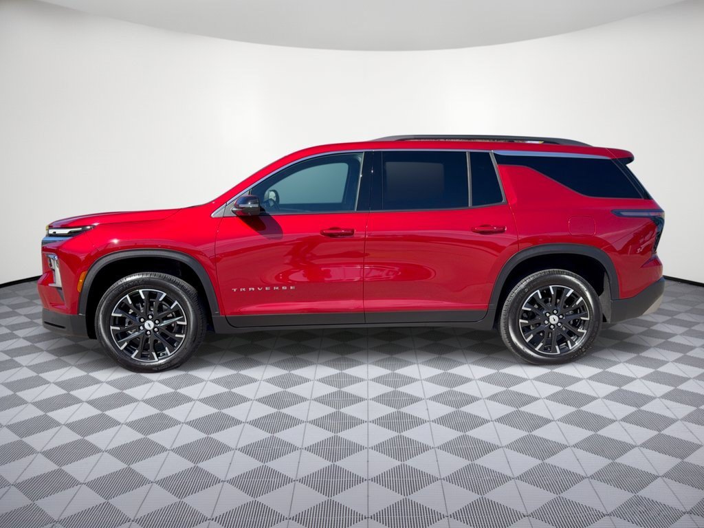 Certified 2026 Chevrolet Traverse LT w/ Sun and Wheel Package FWD image 2