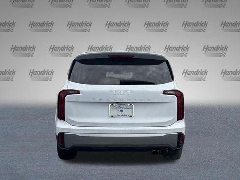 Used 2025 Kia Telluride S FWD image 9