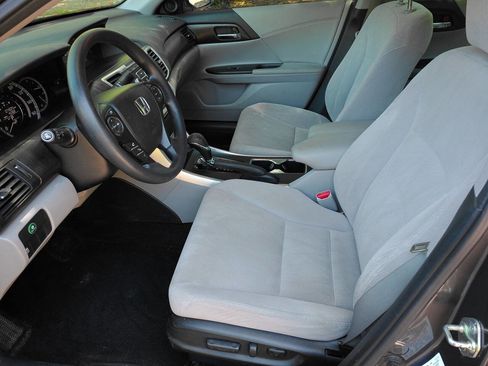 Used 2013 Honda Accord EX image 6