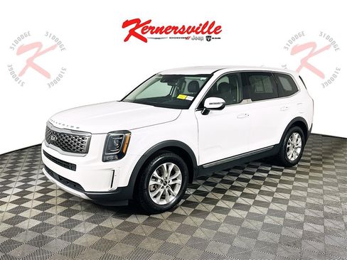 Used 2020 Kia Telluride LX image 3