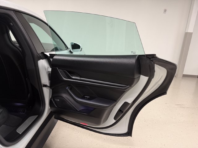 Certified 2021 Porsche Taycan 4S AWD/4WD image 35
