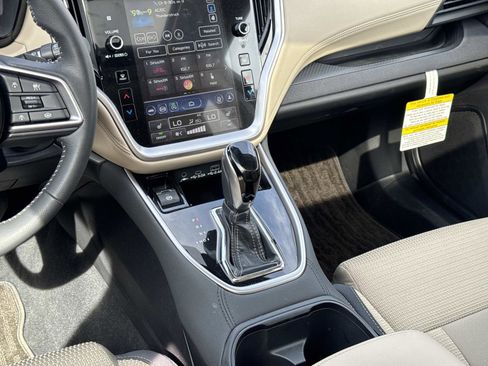 Used 2025 Subaru Outback Premium image 12