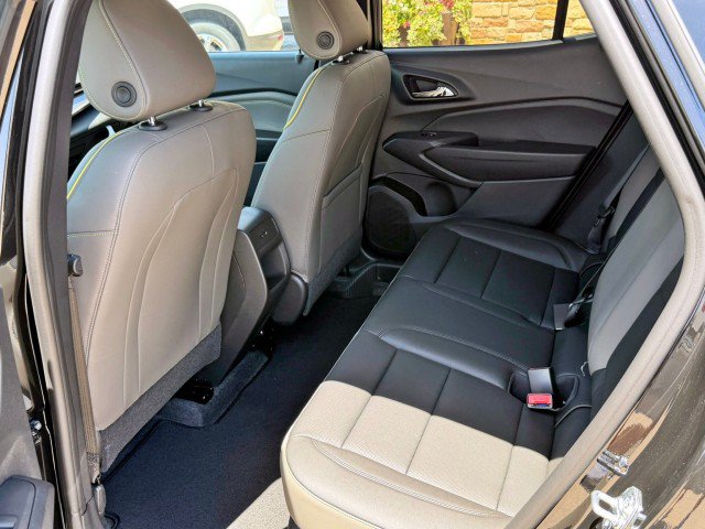 New 2026 Chevrolet Trax ACTIV w/ Driver Confidence Package FWD image 17