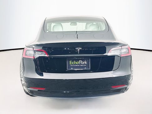 Used 2018 Tesla Model 3 Mid Range image 7