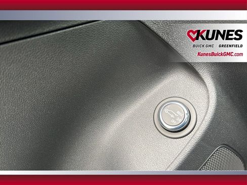 New 2026 Buick Envista Sport Touring w/ Studio Series image 32