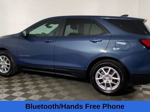 Used 2024 Chevrolet Equinox LS w/ LS Convenience Package image 9