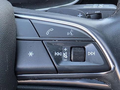 Used 2024 Audi Q3 2.0T Premium image 29