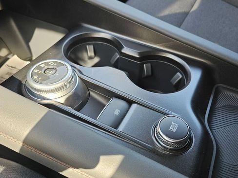 New 2026 Ford Explorer Active AWD/4WD image 27