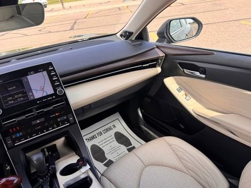 Used 2019 Toyota Avalon Limited w/ Advanced Safety Package FWD image 17