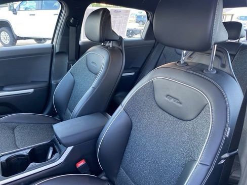 Used 2025 Kia K4 GT-Line image 17