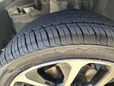 Used 2021 Jeep Compass Limited w/ Elite Exterior Group image 28